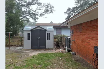 303 NW Linda Lane NW, Fort Walton Beach, FL 32548 - Photo 23