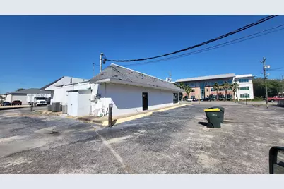 50 Eglin Pkwy, Fort Walton Beach, FL 32548 - Photo 3