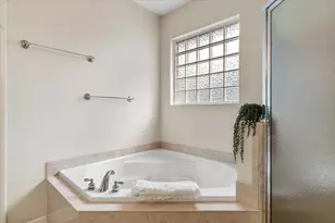 2444 Bowling Green Way, Cantonment, FL 32533 - Photo 17