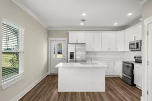 274 Date Palm Ln, Freeport, FL 32439 - Photo 3