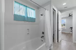 110 Raiders Trail, Valparaiso, FL 32580 - Photo 19