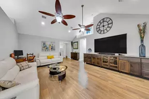 202 Shell Dr, Crestview, FL 32536 - Photo 5