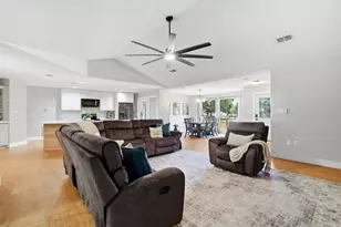 2029 Dudley Ct, Navarre, FL 32566 - Photo 15