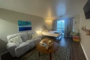 300 Yacht Club Dr, Niceville, FL 32578 - Photo 1