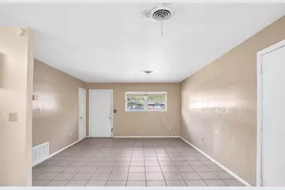 6423 Julia Drive, Milton, FL 32570 - Photo 11