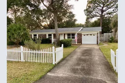 61 8th Street, Shalimar, FL 32579 - Photo 1