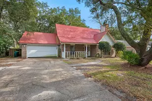 254 W Dominica Circle W, Niceville, FL 32578 - Photo 3