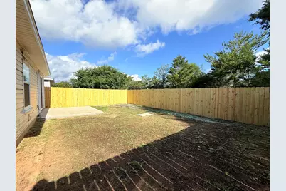 7612 Chablis Circle, Navarre, FL 32566 - Photo 15