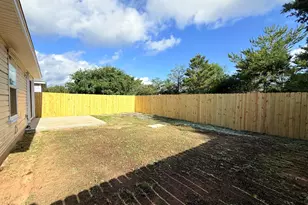 7612 Chablis Cir, Navarre, FL 32566 - Photo 15