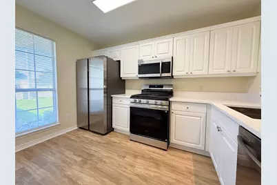 7612 Chablis Circle, Navarre, FL 32566 - Photo 3