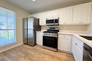 7612 Chablis Cir, Navarre, FL 32566 - Photo 3