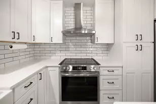 1724 Pine Ave, Niceville, FL 32578 - Photo 11