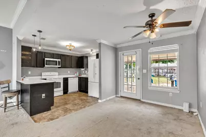 516 Hyde Park Drive, Crestview, FL 32539 - Photo 13