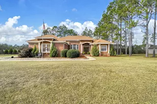 180 Gulf Pines Ct, Freeport, FL 32439 - Photo 1