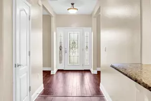 2136 Sardinia Ct, Navarre, FL 32566 - Photo 3