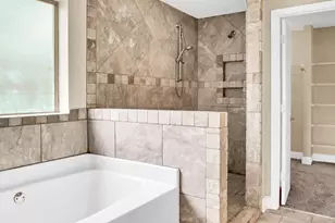 2136 Sardinia Ct, Navarre, FL 32566 - Photo 23