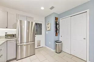 276 E Elm Ave E, Crestview, FL 32536 - Photo 7