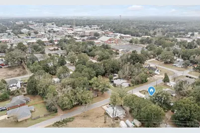 276 E Elm Avenue E, Crestview, FL 32536 - Photo 37