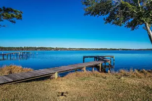 2735 Bay Club Dr, Navarre, FL 32566 - Photo 31