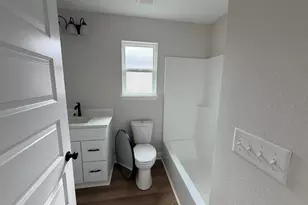 5433 Bayleaf Dr, Crestview, FL 32539 - Photo 7