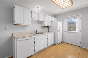 1828 Sod Dr, Fort Walton Beach, FL 32547 - Photo 9