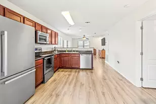 2386 Duncan Ridge Dr, Navarre, FL 32566 - Photo 9