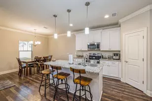 8520 Dinosaur Dr, Navarre, FL 32566 - Photo 9