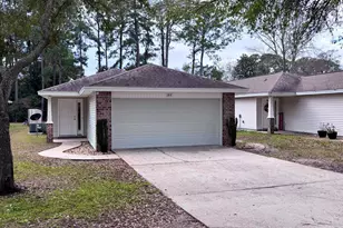 64 7th St, Shalimar, FL 32579 - Photo 1