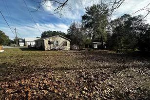 402 Church St, Crestview, FL 32539 - Photo 17