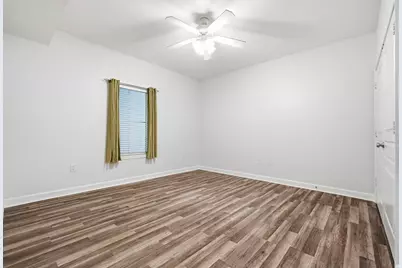 113 SW Brooks Street SW #105, Fort Walton Beach, FL 32548 - Photo 33