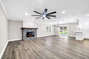 4052 Randi Rd, Crestview, FL 32539 - Photo 7