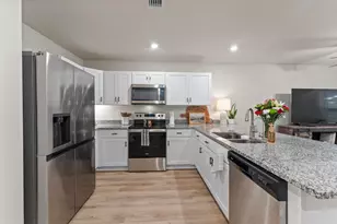 448 Riverwalk Cir, Freeport, FL 32439 - Photo 5