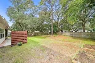 35 SE Okahatchee Circle SE, Fort Walton Beach, FL 32548 - Photo 7