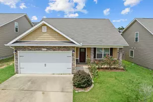 457 Eisenhower Dr, Crestview, FL 32539 - Photo 1