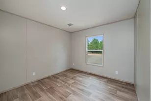 696 Passion Flower St, Defuniak Springs, FL 32433 - Photo 21