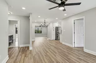 251 Gregory Dr, Mary Esther, FL 32569 - Photo 5