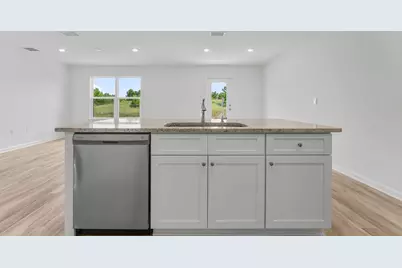 303 Staggerbush Street, Freeport, FL 32439 - Photo 9