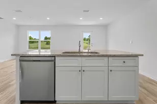 303 Staggerbush St, Freeport, FL 32439 - Photo 9