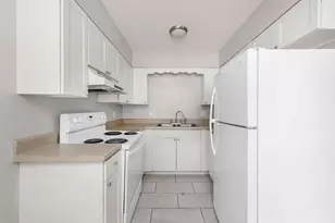 131 Bayou View Dr, Fort Walton Beach, FL 32547 - Photo 3