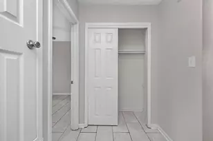 131 Bayou View Dr, Fort Walton Beach, FL 32547 - Photo 13