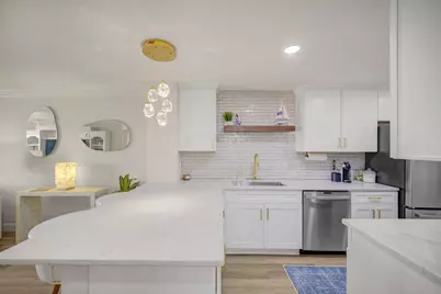 670 Nautilus Court #202, Fort Walton Beach, FL 32548 - Photo 9