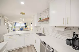 670 Nautilus Ct, Fort Walton Beach, FL 32548 - Photo 1