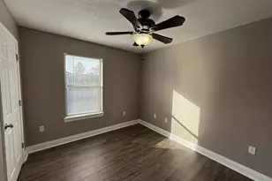 8132 8th St, Laurel Hill, FL 32567 - Photo 5