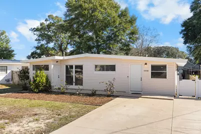 366 NE Osborne Drive NE, Fort Walton Beach, FL 32548 - Photo 1