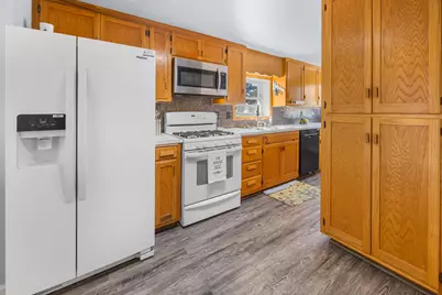 366 NE Osborne Drive NE, Fort Walton Beach, FL 32548 - Photo 17