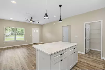 1359 E Chestnut Avenue E, Crestview, FL 32539 - Photo 15