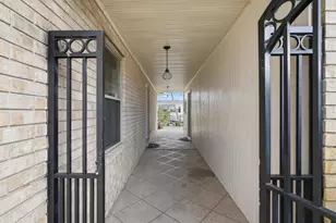 1148 Sunset Ln, Gulf Breeze, FL 32563 - Photo 9