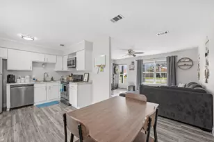 827 Boulevard De L'Orleans, Mary Esther, FL 32569 - Photo 5