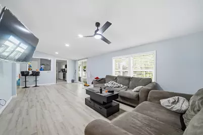 307 E Pennsylvania Avenue E, Bonifay, FL 32425 - Photo 15