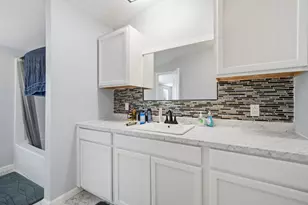 307 E Pennsylvania Ave E, Bonifay, FL 32425 - Photo 23